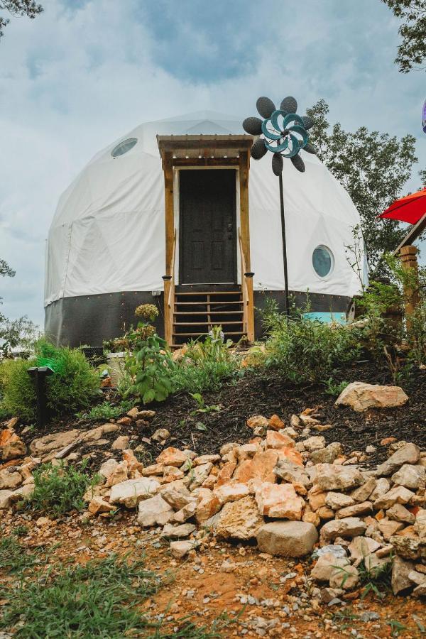 Waterfront Luxury Glamping Dome Campo de lujo