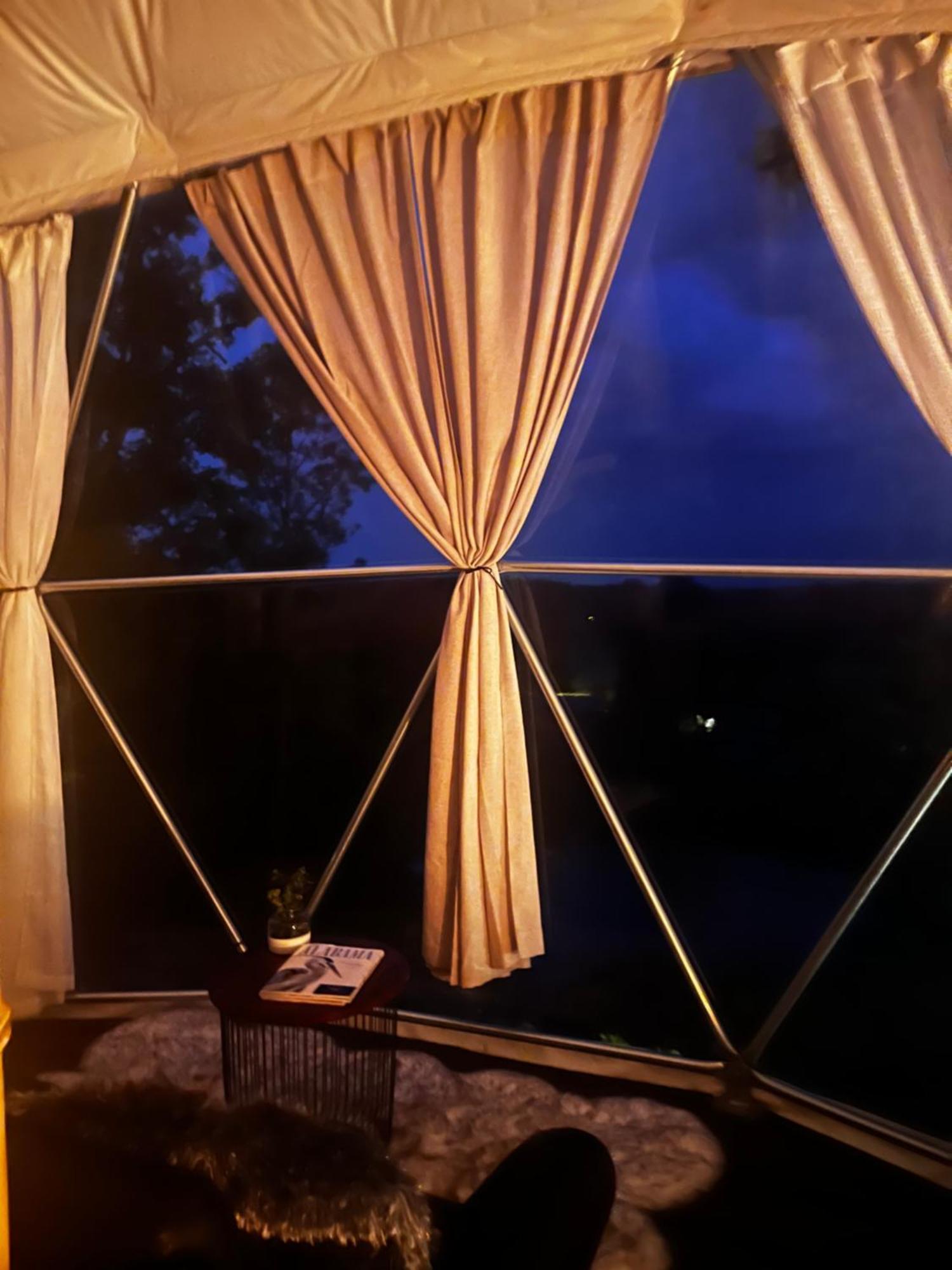 Campo de lujo Waterfront Luxury Glamping Dome *