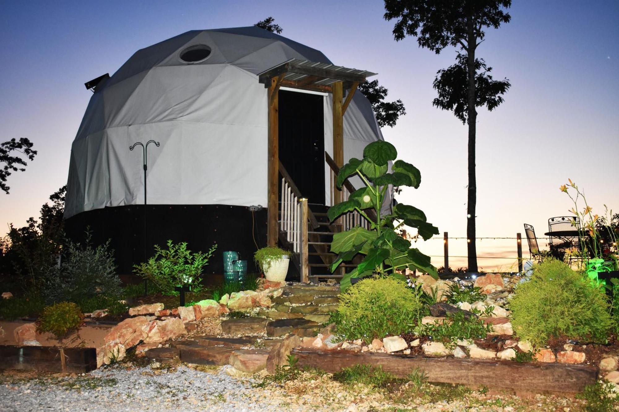 Waterfront Luxury Glamping Dome * Rogersville